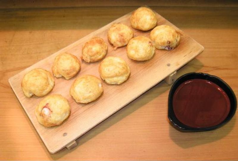 Tamagoyaki's Sweet Rolled Layers