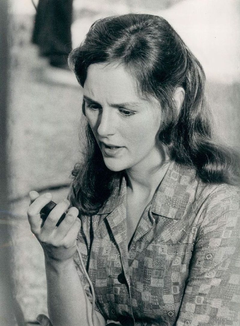 Holly's Family Photo With Tinsel