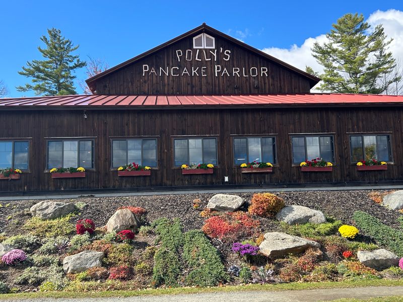 New Hampshire: Polly's Pancake Parlor