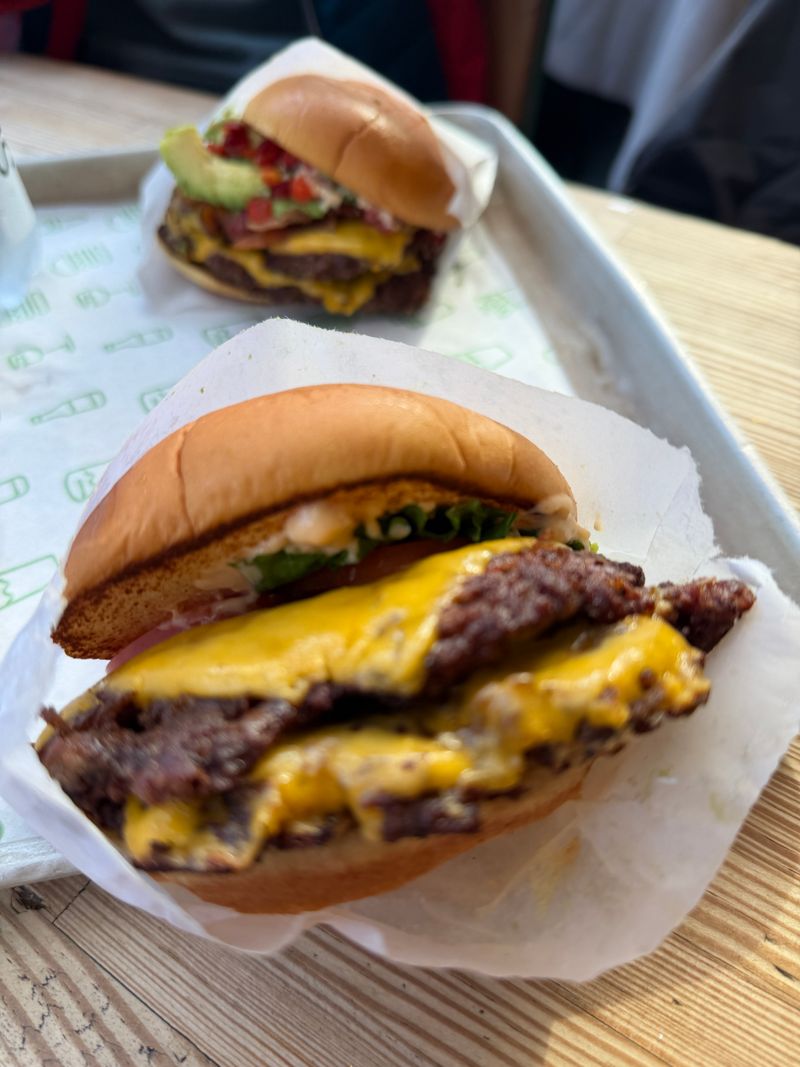 New York: Shake Shack – The ShackBurger
