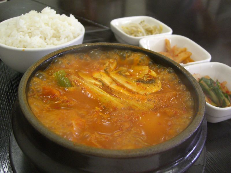 Kimchi Jjigae