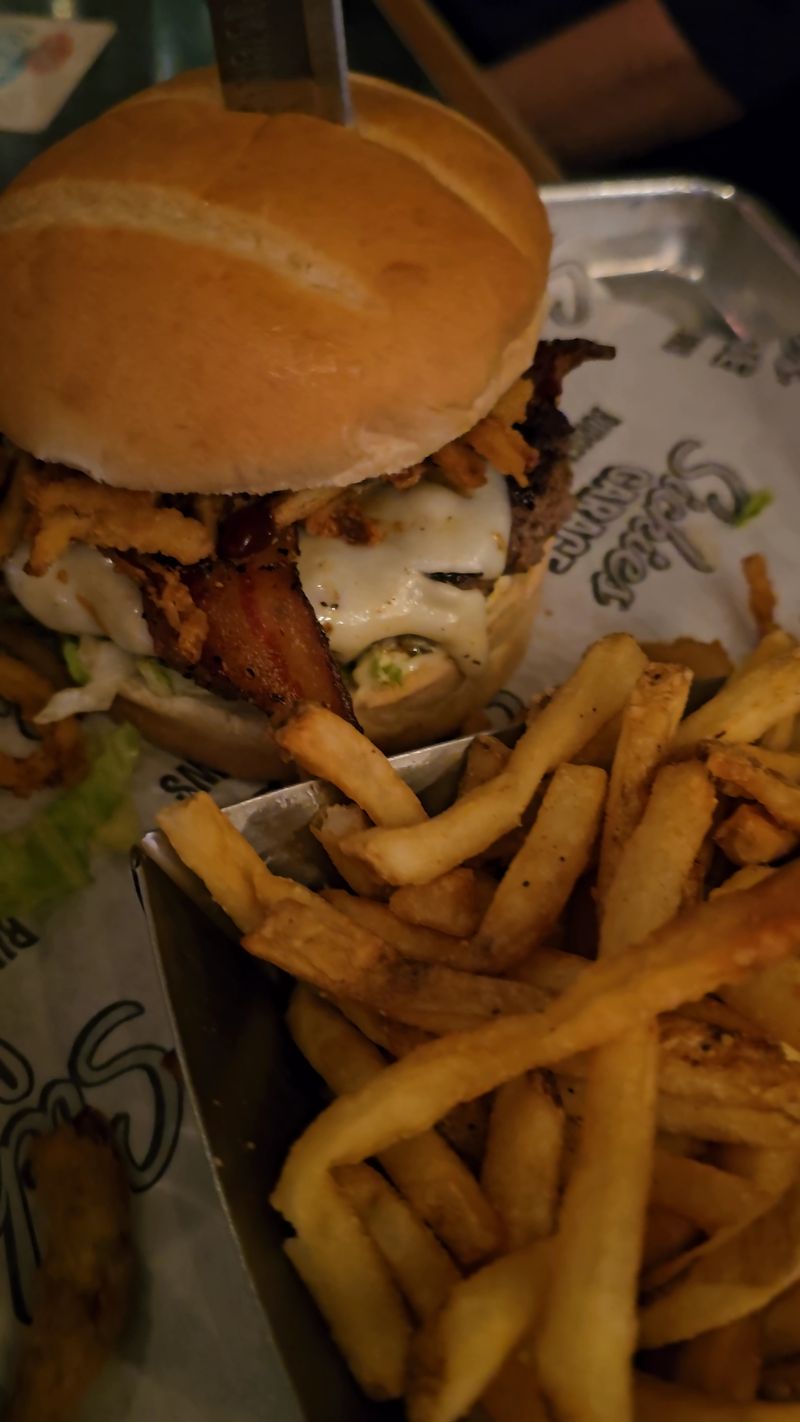 North Dakota: Sickies Garage – The Sickies Burger