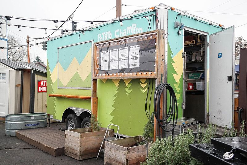 Oregon: Potato Champion, Portland