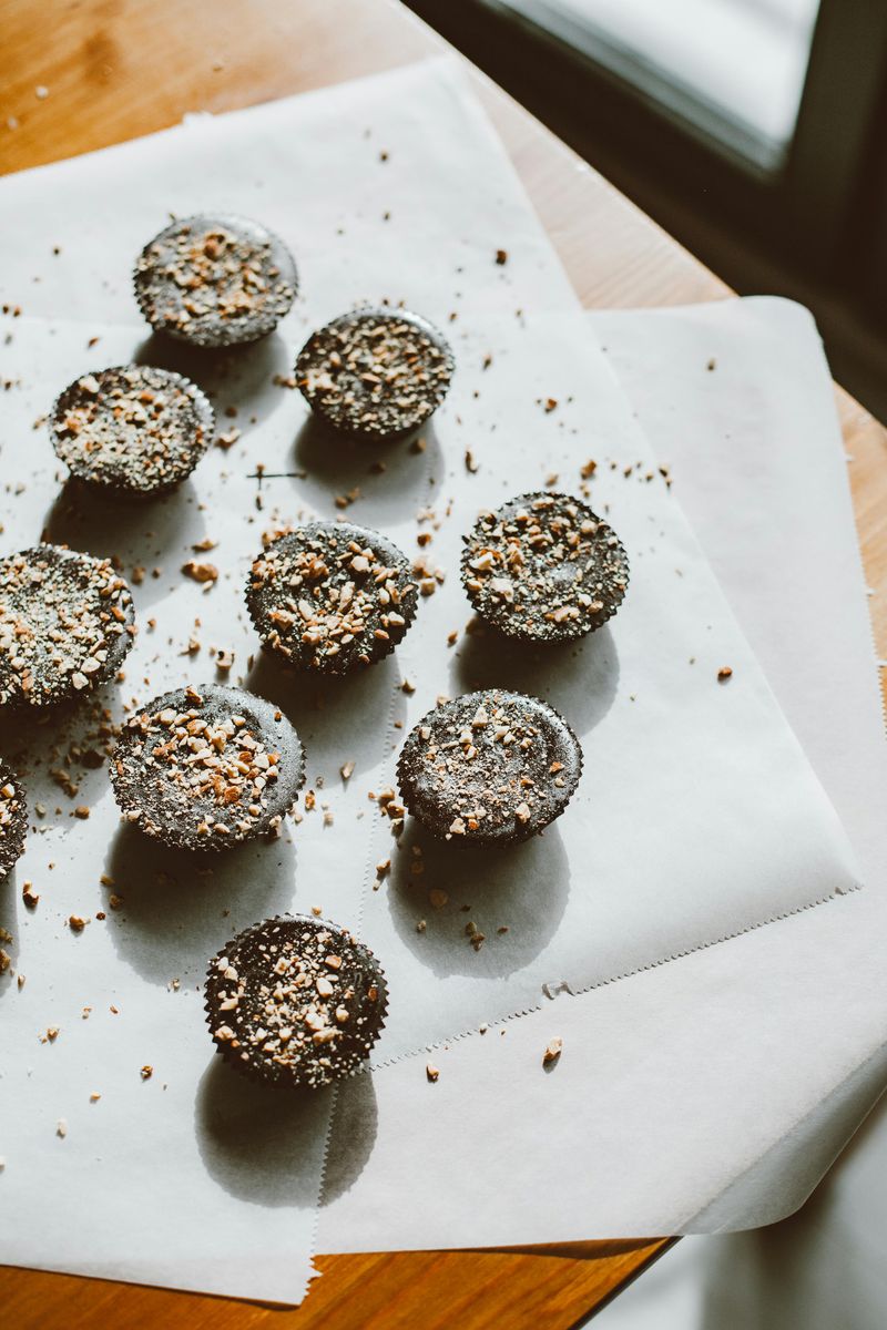 Chocolate Banana Bites With Crunchy Toppings