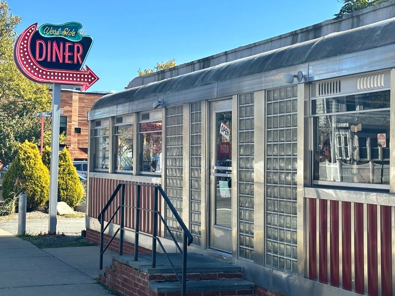 Rhode Island: West Side Diner