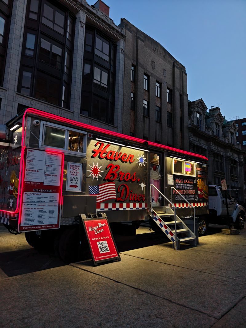 Rhode Island: Haven Brothers