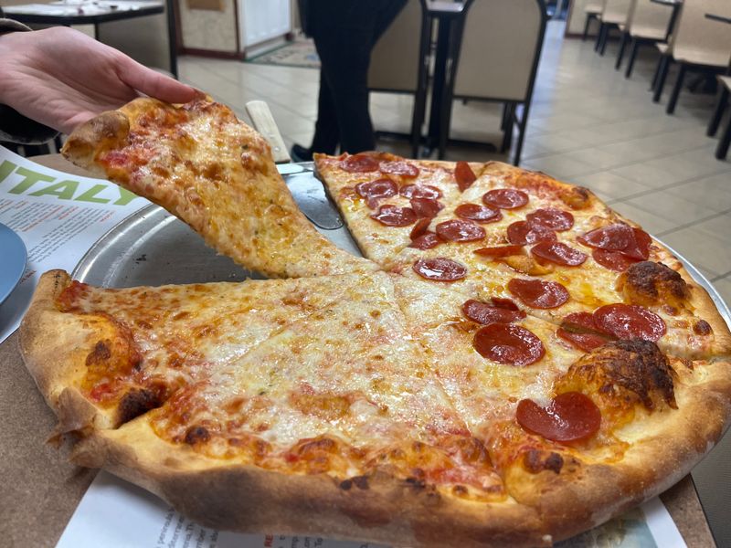 Original Italian Pizza Family Restaurant – Lewisburg