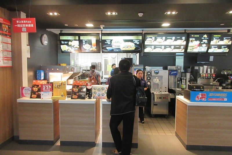 Ghost Kitchens Operate Without Traditional Storefronts