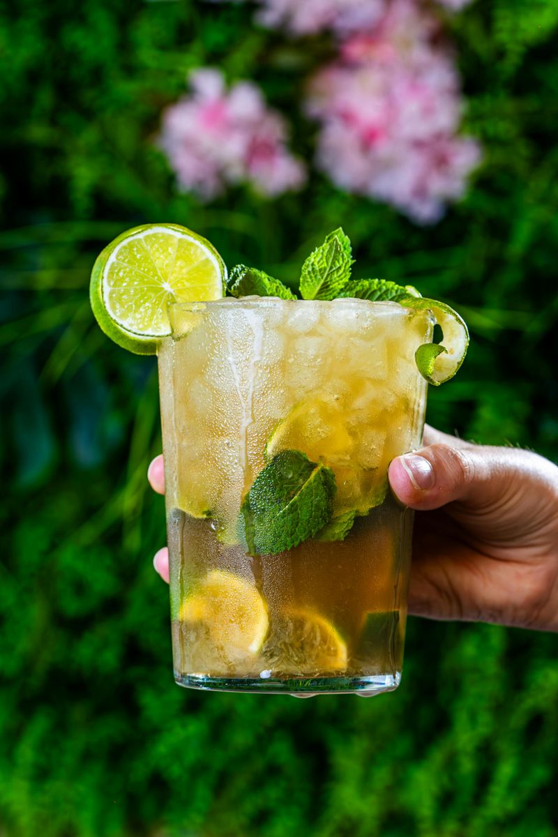 Peach And Mint Iced Green Tea
