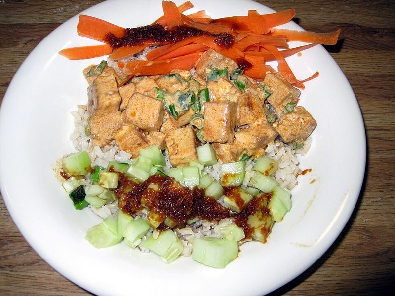 Spicy Peanut Tofu Bowl