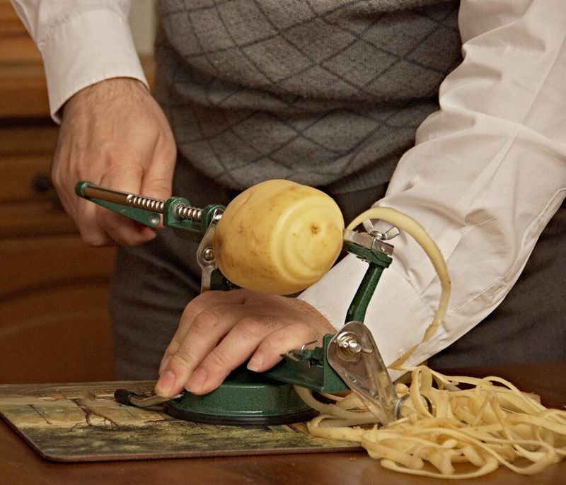 Apple Peeler-Corer-Slicer