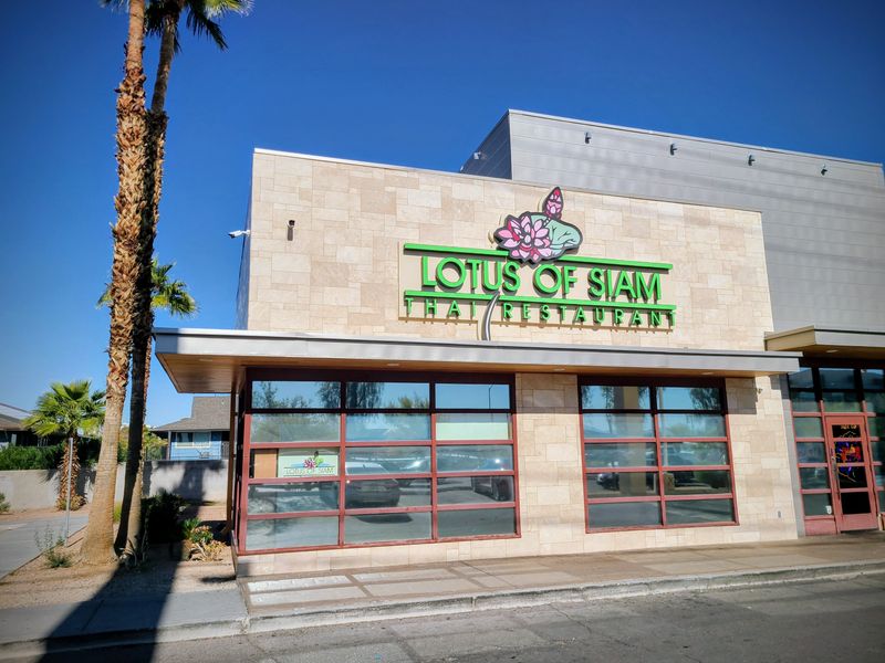 Lotus Of Siam (Flamingo)