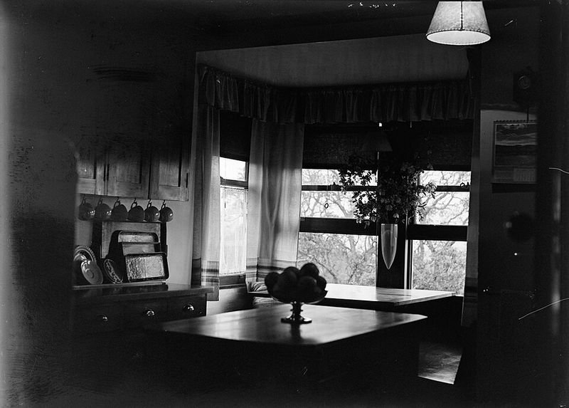 Running A Busy Midcentury Kitchen As A Full-Time Homemaker