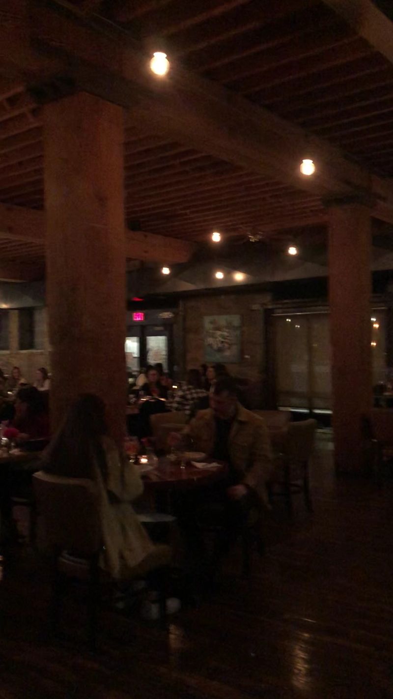 South Dakota: Chef Louie's Steakhouse in Sioux Falls