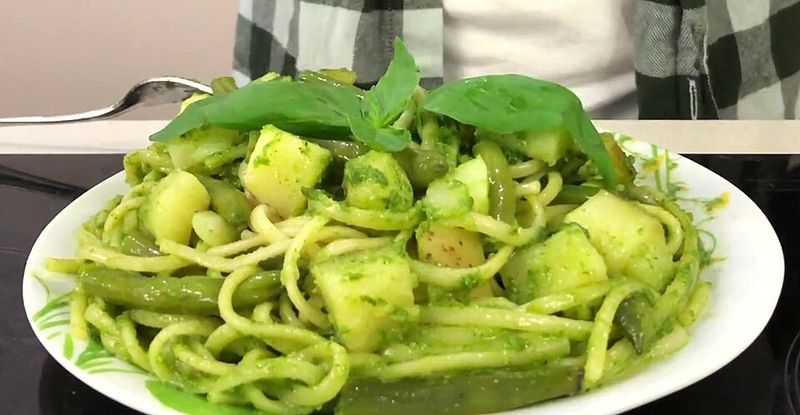 Kale Pesto Linguine