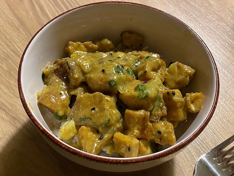 Coconut Curry Tofu With Spinach