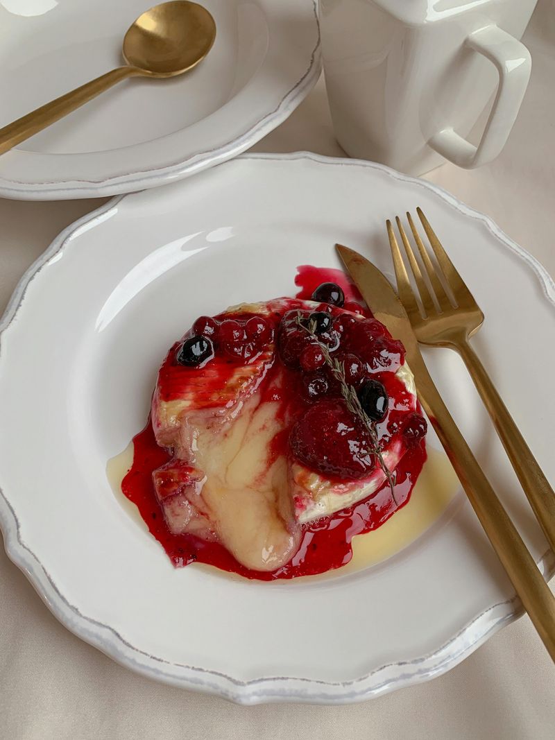 Baked Brie with Cranberry Sauce