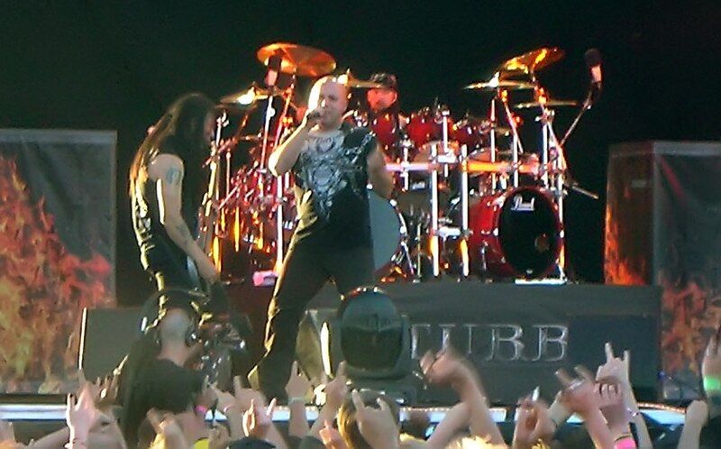 The Sound of Silence – Disturbed (Simon & Garfunkel)