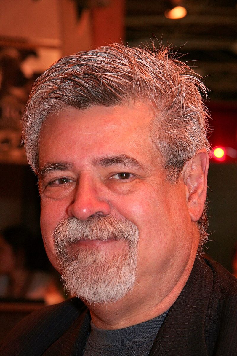 Magician (The Riftwar Saga) - Raymond E. Feist