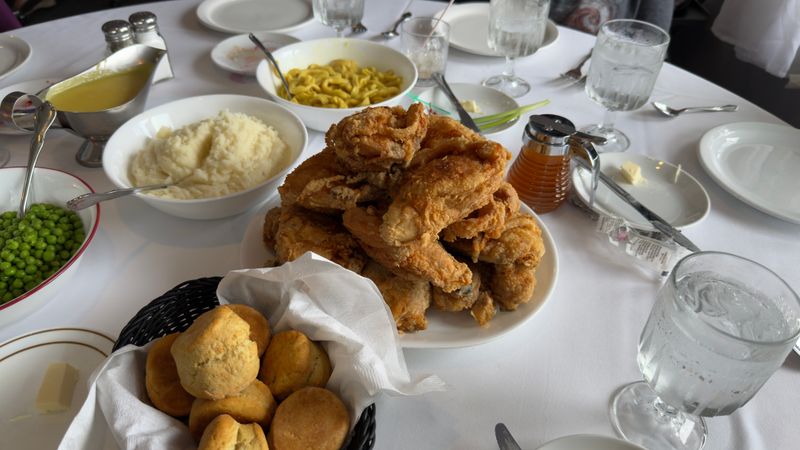 Dam Site Inn – Lakeside Legacy in Pellston