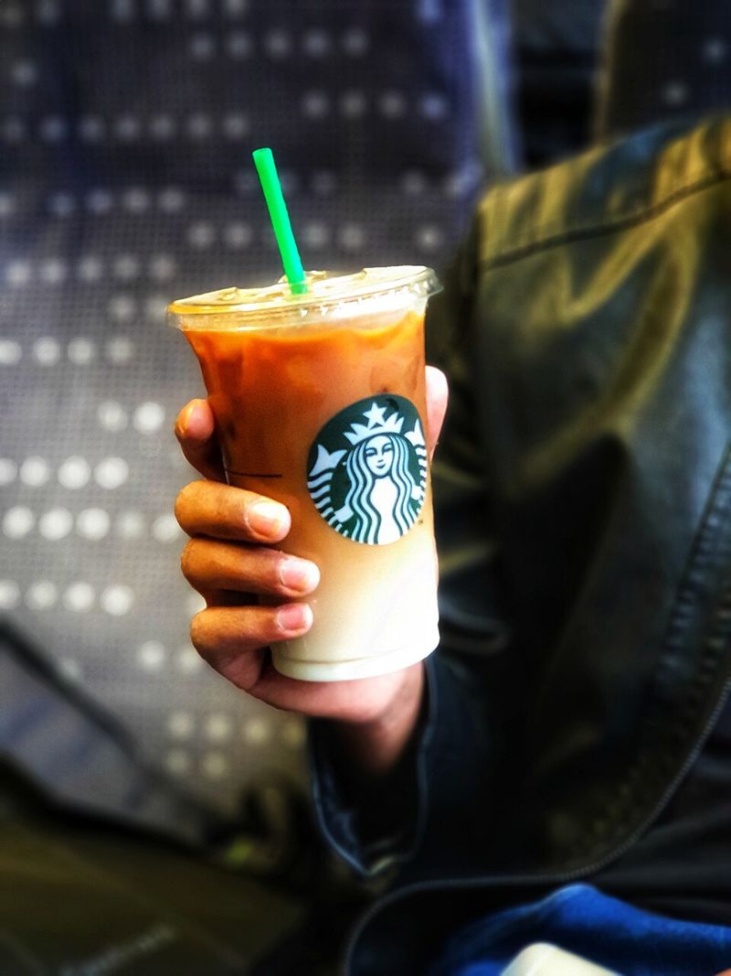 Starbucks Gingerbread Oatmilk Latte