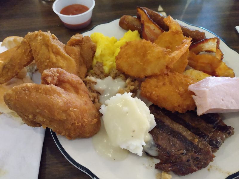 Wisconsin: Old Country Buffet With Friday Fish Fry