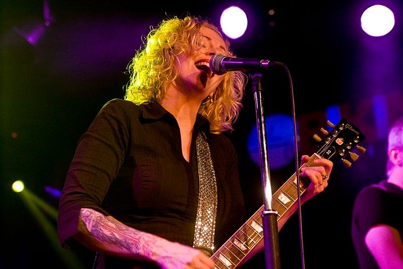 Anneke van Giersbergen – Kashmir