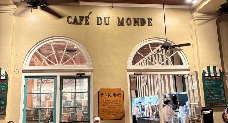 Cafe Du Monde