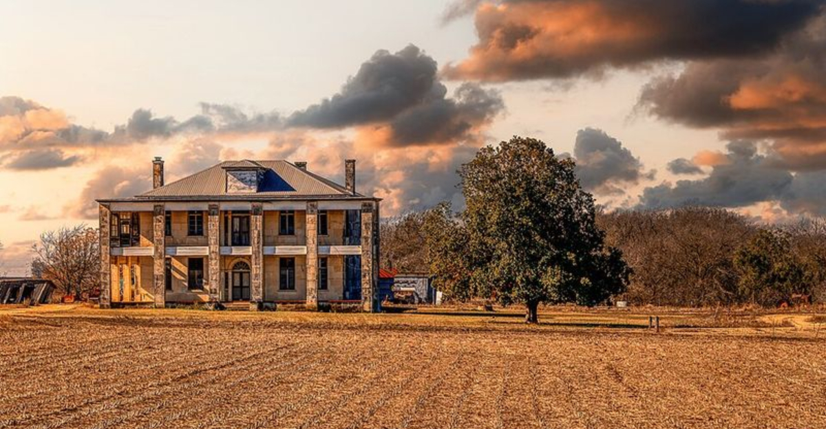 12 True Stories That Inspired Some Of Horror’s Scariest Movies