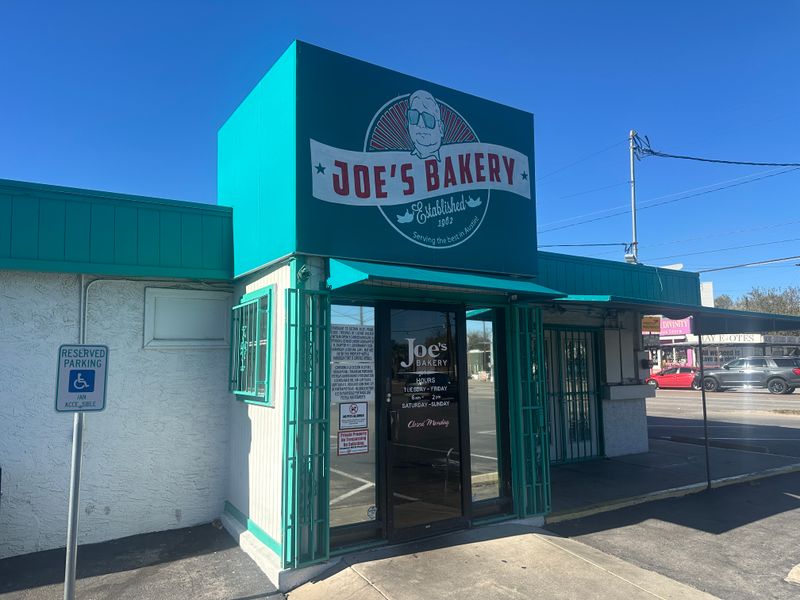 Joe's Bakery & Coffee Shop (Austin)