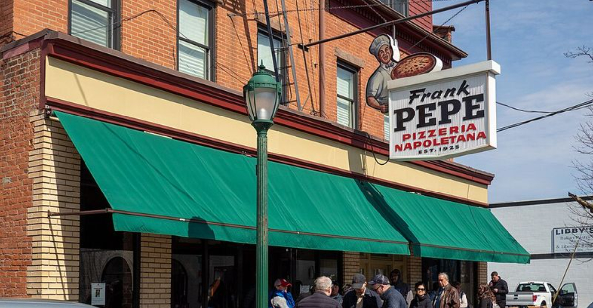 14 Famous Pizzerias From Movies And TV (Real And Fictional)
