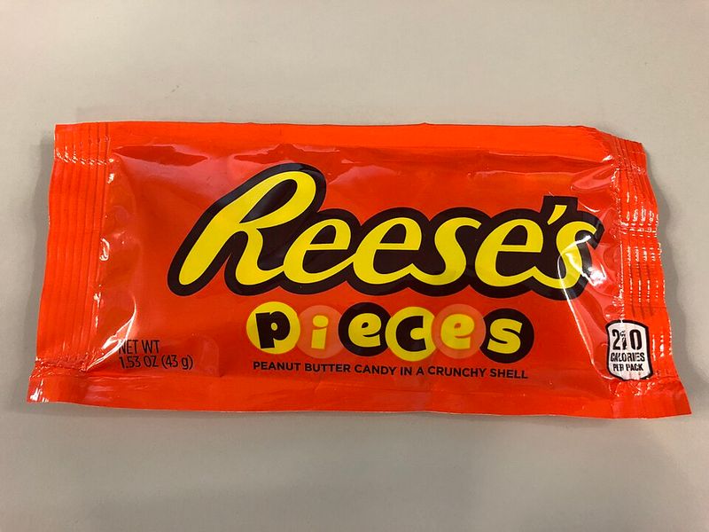 1977: Reese's Pieces