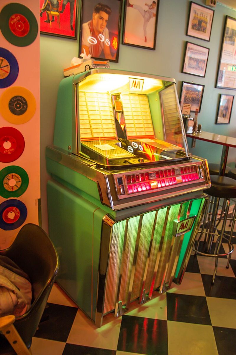 Diner Jukeboxes