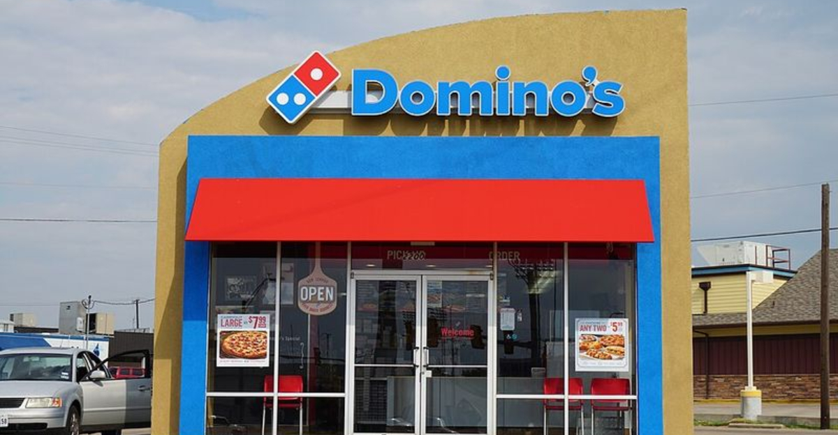 9 Mistakes You’re Probably Making With Your Domino’s Order