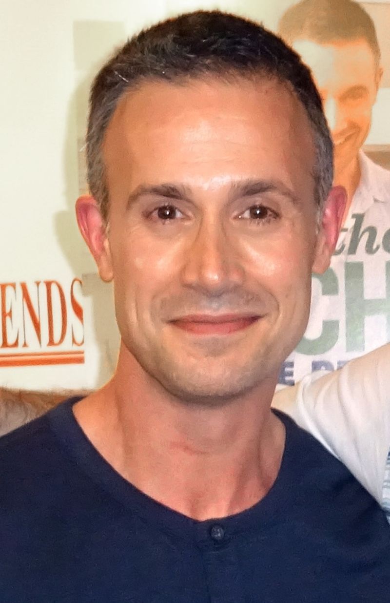 Freddie Prinze Jr. - Teen Romance King
