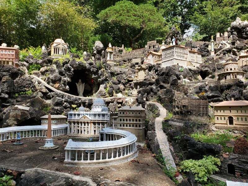 Ave Maria Grotto, Cullman, Alabama