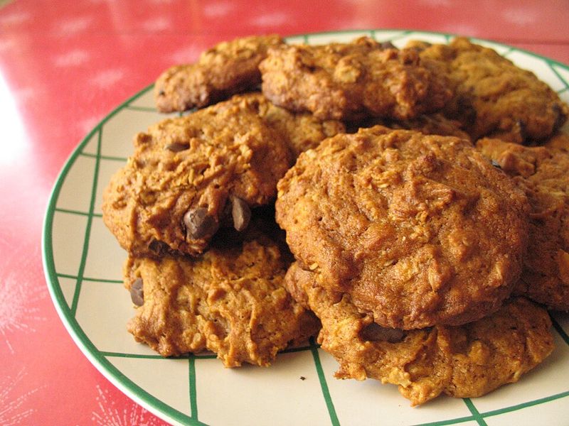 Pumpkin Chocolate Chip Oatmeal Cookies