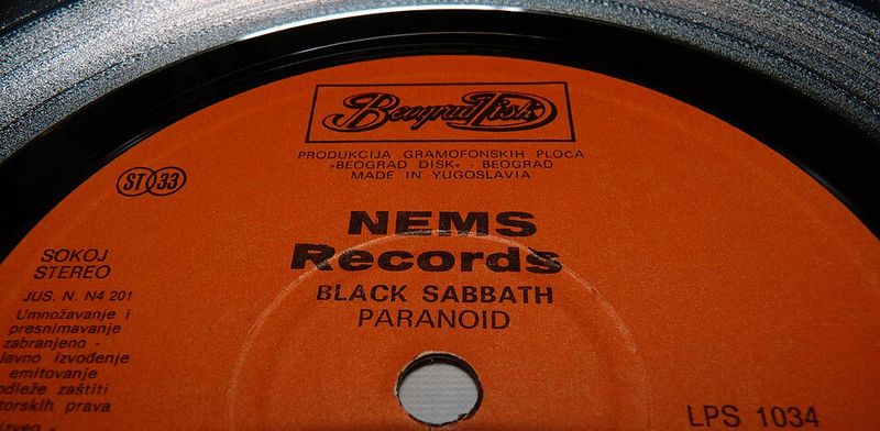 Black Sabbath – Paranoid (1970)