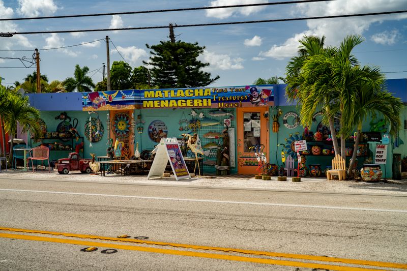 Gallery Hop At Matlacha Menagerie And Island Flair