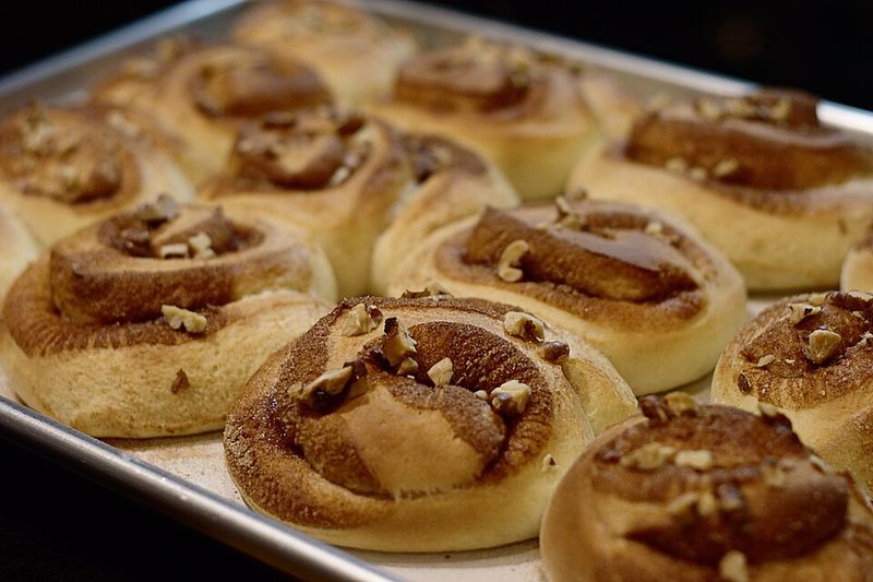 Overnight Cinnamon Roll Bake