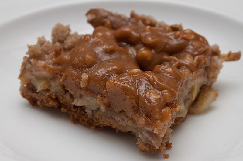Chocolate Chip Caramel Bars (Carmelitas)