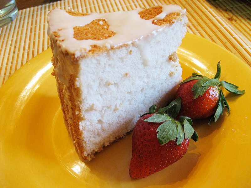Fluffy Angel Food Cake