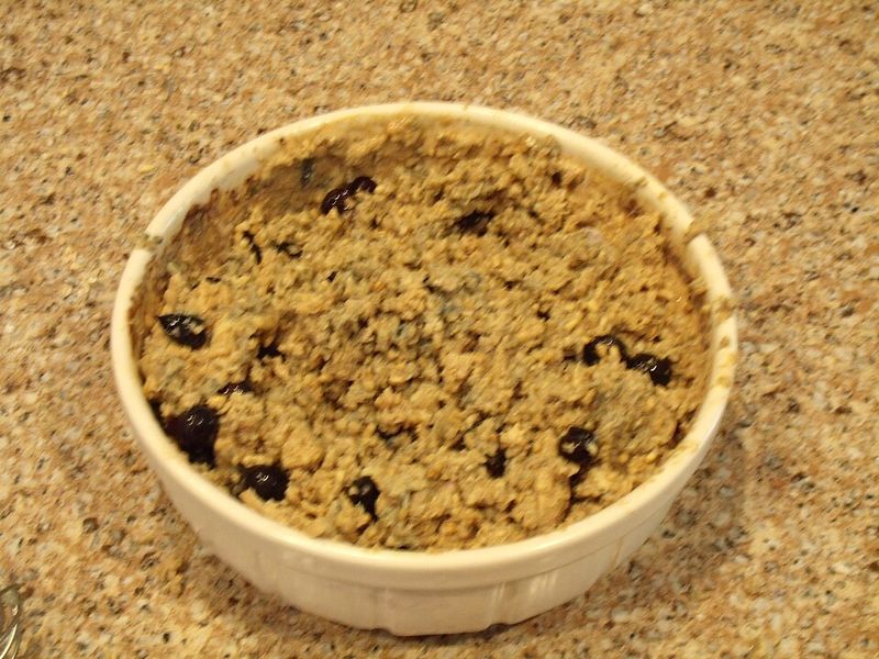 Blueberry Cake-Style Oatmeal Bowl