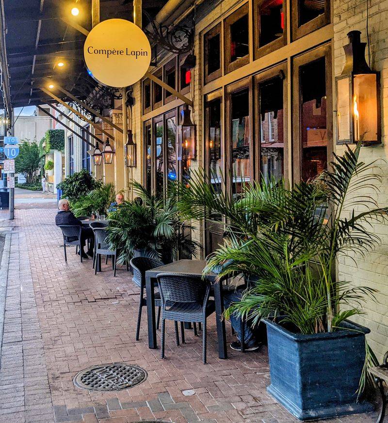 Compère Lapin – Warehouse District