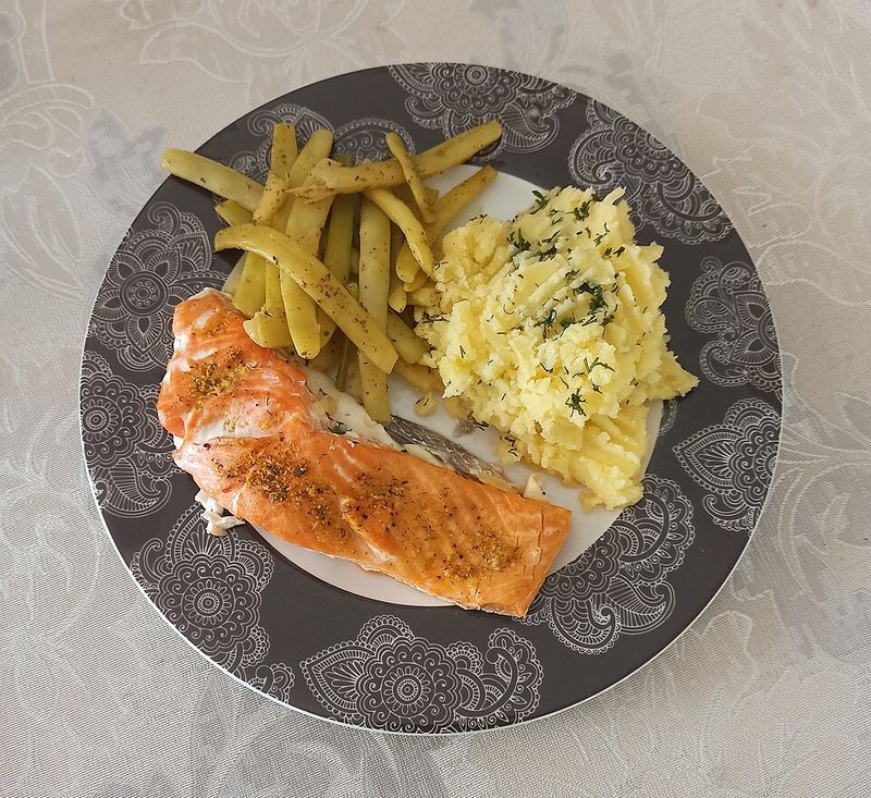 Honey Mustard Salmon with Green Beans