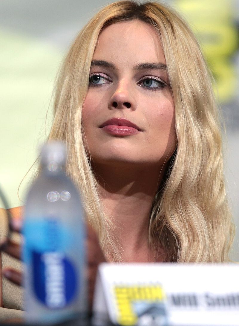 Margot Robbie - Goodfellas