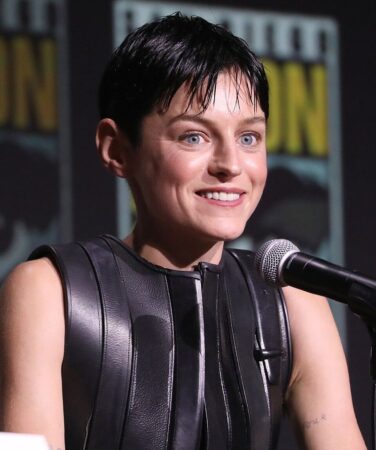 15 Celebrities Who Publicly Came Out As Non Binary