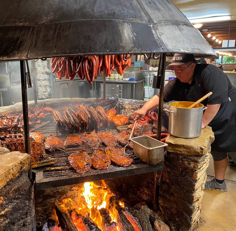 The Salt Lick - Driftwood, TX