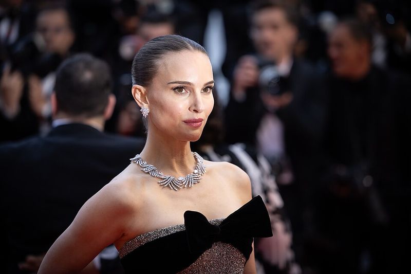 Natalie Portman and Gael García Bernal