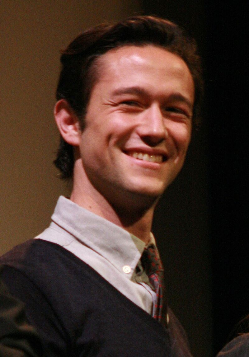 Joseph Gordon-Levitt and Heath Ledger
